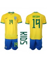 Brazílie Antony #19 Domácí dres pro děti MS 2022 Krátký Rukáv (+ trenýrky)